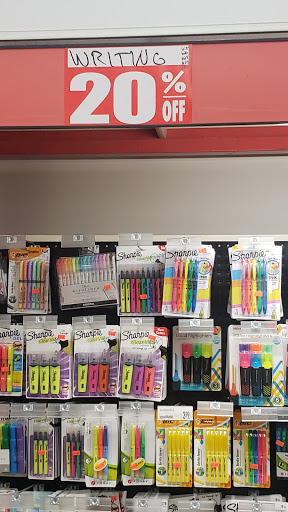 Shopping Mall «Town Peddler Craft and Antique Mall», reviews and photos, 35323 Plymouth Rd, Livonia, MI 48150, USA