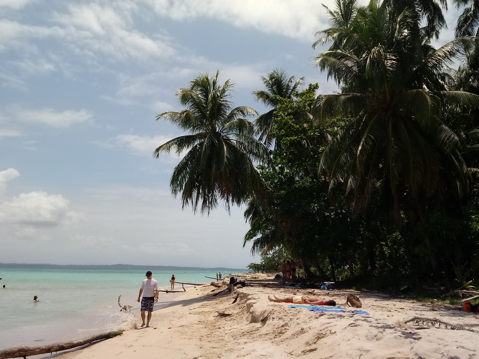Istmito Beach 🏖️ Bocas del Toro, Panama - gedetailleerde kenmerken, kaart,  foto's, image size:1600x1200