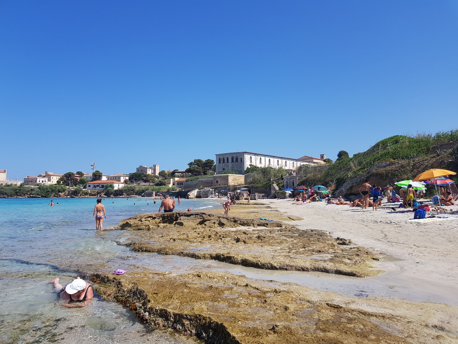 Foto von Cala Giovanna - beliebter Ort unter Entspannungskennern