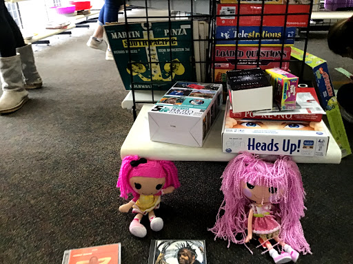 Thrift Store «Angel View Resale Store - Bermuda Dunes», reviews and photos, 77898 Country Club Dr # 91, Palm Desert, CA 92211, USA