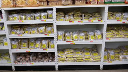 Grocery Store «Patel Brothers», reviews and photos, 830 W Golf Rd, Schaumburg, IL 60194, USA