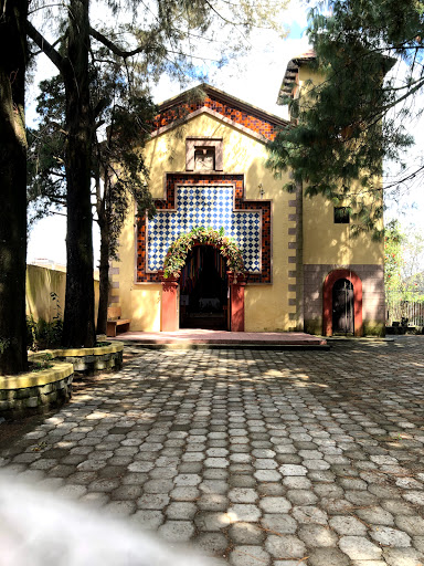 Capilla de San Francisco de Asís en Paracho