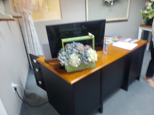 Shopping Mall «Oakway Center», reviews and photos, 2350 Oakmont Way #204, Eugene, OR 97401, USA