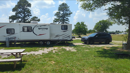 EDGE OF THE WOODS RV PARK AND CAMPGROUND