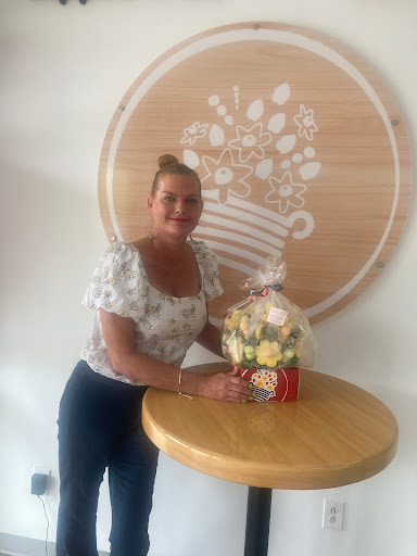 Gift Shop «Edible Arrangements - Brookwood Marketplace, Suwanee, GA», reviews and photos, 2631 Peachtree Pkwy Suite 535, Suwanee, GA 30024, USA