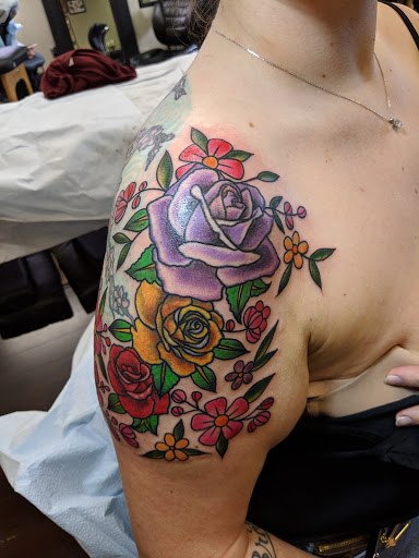 Tattoo Shop «Trilogy Tattoos», reviews and photos, 10312 Bloomingdale Ave, Riverview, FL 33569, USA