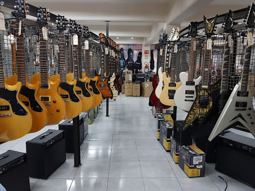 Guitar shops in Mexico City