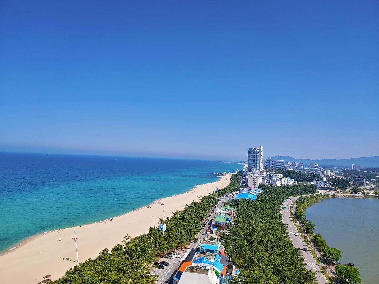 Gyeongpo Beach photo #9