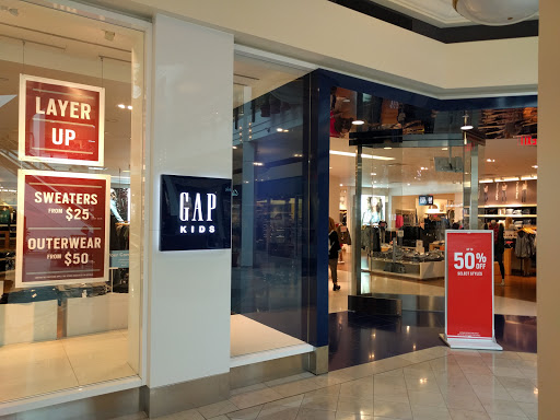 Clothing Store «Gap», reviews and photos, 700 SW 5th Ave, Portland, OR 97204, USA