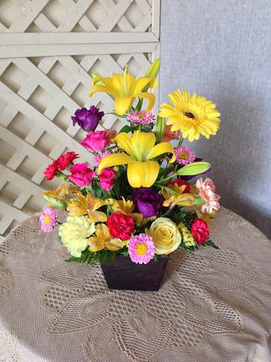 Florist «Precious Moments Florist», reviews and photos, 8540 Rosecrans Ave, Paramount, CA 90723, USA