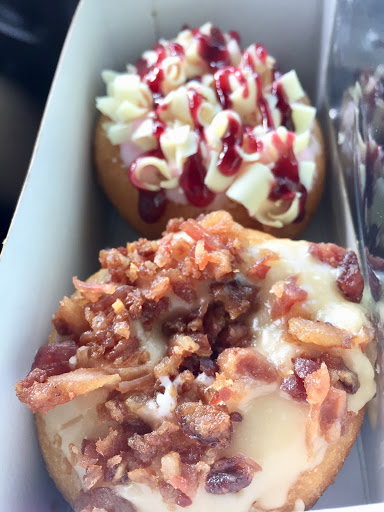 Donut Shop «Peace, Love & Little Donuts of Hudson», reviews and photos, 51 S Main St #4, Hudson, OH 44236, USA