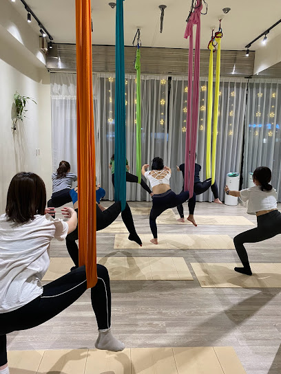 羽・空中舞蹈運動工作室（Yu Aerial Yoga Dance Studio ）