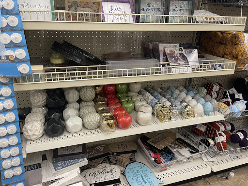 Dollar Store «Dollar Tree», reviews and photos, 100 Granite St, Quincy, MA 02169, USA