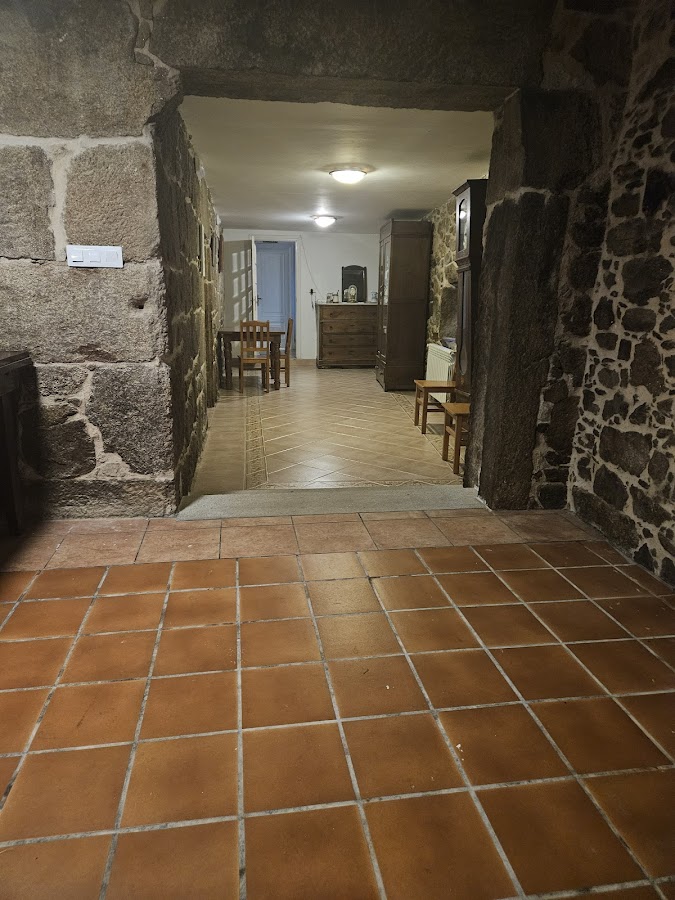 Pensión Albergue de Logrosa. Reservas sólo por mail