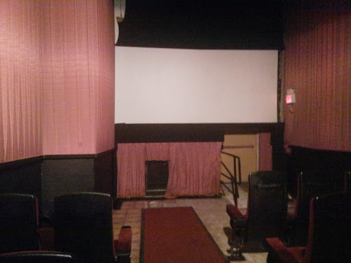 Movie Theater «Union Theaters», reviews and photos, 990 Stuyvesant Ave, Union, NJ 07083, USA