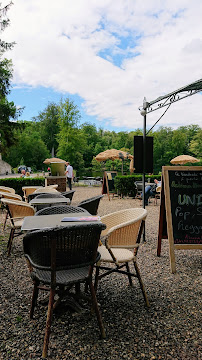 Atmosphère du Crêperie Crêperie l'Etang d'Art à Coye-la-Forêt - n°16