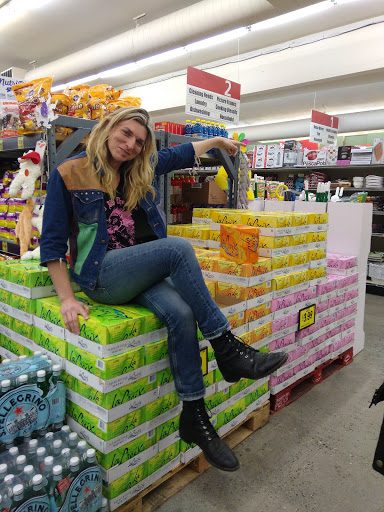 Grocery Store «Grocery Outlet Bargain Market», reviews and photos, 2100 Harrison Ave NW, Olympia, WA 98502, USA