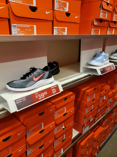 Sporting Goods Store «Nike Factory Store», reviews and photos, 1622 Galleria Blvd, Brentwood, TN 37027, USA