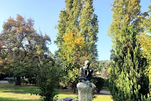 Dezső Kosztolányi statue image