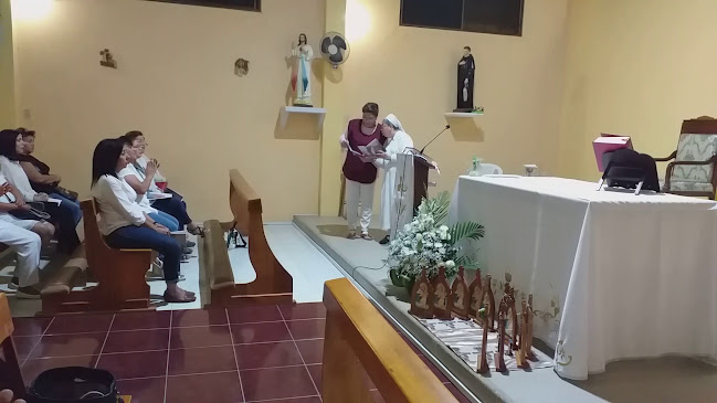 Opiniones de Iglesia Santa Ana en Salinas - Iglesia
