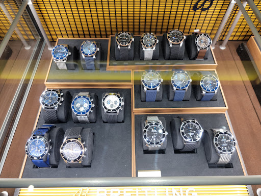 Jewelry Store «Moyer Fine Jewelers», reviews and photos, 14727 Thatcher Ln, Carmel, IN 46032, USA