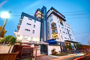 Suncity Hotel Apartment image