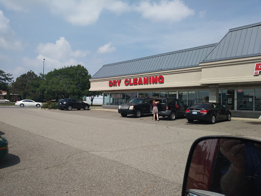Laundromat «ProClean Laundromat & Dry Cleaners», reviews and photos, 24802 Gratiot Ave, Eastpointe, MI 48021, USA