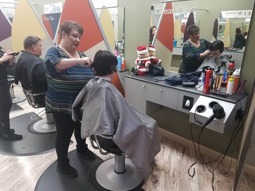 Hair Salon «Great Clips», reviews and photos, 6661 Dixie Hwy, Louisville, KY 40258, USA