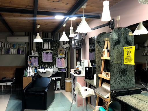 Centro de Peluquería y Estética Noemí en Santa Marina del Rey, León