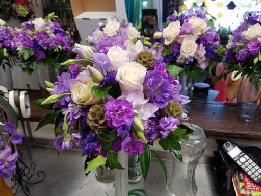 Florist «Flowers by Emily LLC», reviews and photos, 15620 W High St, Middlefield, OH 44062, USA