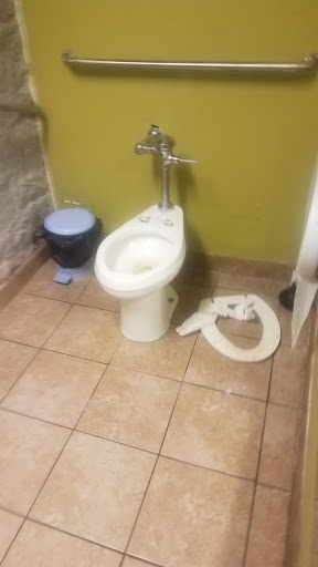 Japanese Restaurant «TOMO Sushi & Hibachi Restaurant», reviews and photos, 1293 W 9th St, Cleveland, OH 44113, USA