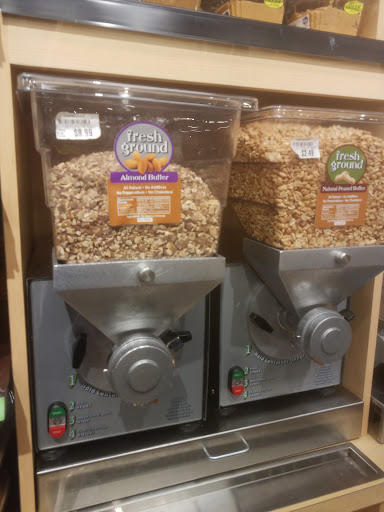 Grocery Store «Kroger», reviews and photos, 305 E Lewis and Clark Pkwy, Clarksville, IN 47129, USA