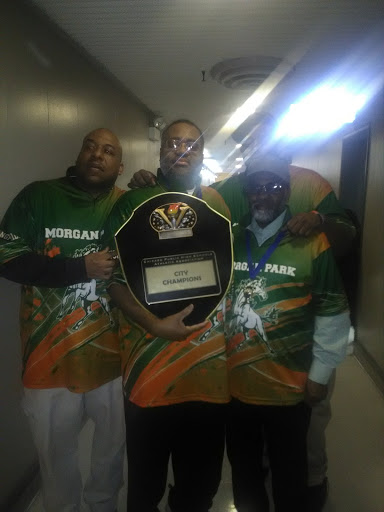 Bowling Alley «Bluebird Lanes», reviews and photos, 3900 W Columbus Ave, Chicago, IL 60652, USA