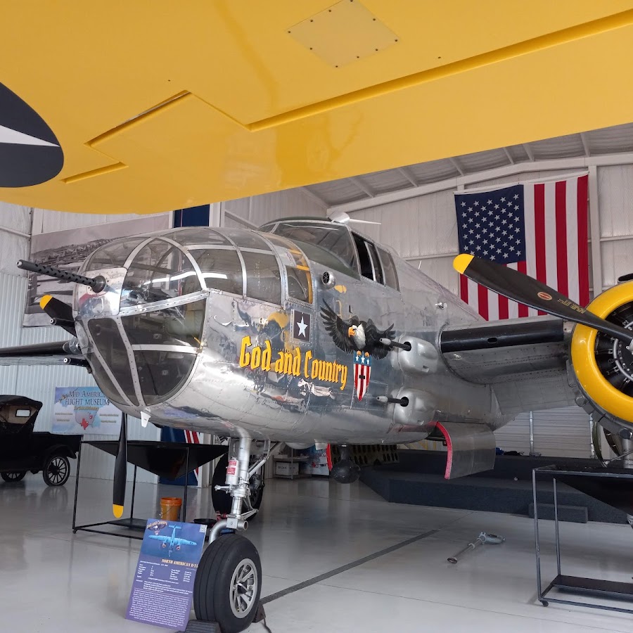 Mid America Flight Museum