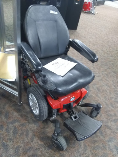 Jewelry Store «American Jewelry & Loan - Detroit», reviews and photos, 20450 Greenfield Rd, Detroit, MI 48235, USA