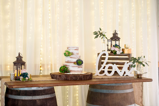 Wedding Bakery «Cut the Cake», reviews and photos, 5770 W Irlo Bronson Memorial Hwy #424, Kissimmee, FL 34746, USA