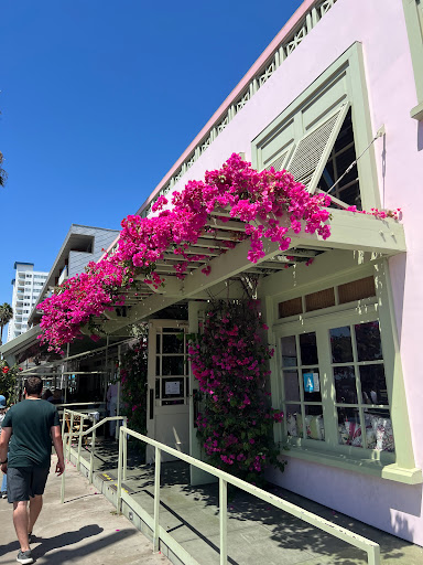 Third Street Promenade, 1351 3rd Street Promenade #201, Santa Monica, CA 90401, USA, 