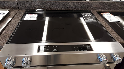 Appliance Store «Famous Tate Appliance & Bedding Centers», reviews and photos, 1015 E Brandon Blvd, Brandon, FL 33511, USA