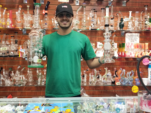 Vaporizer Store «Tobacco King & Vape King», reviews and photos, 1609 S Glebe Rd, Arlington, VA 22204, USA