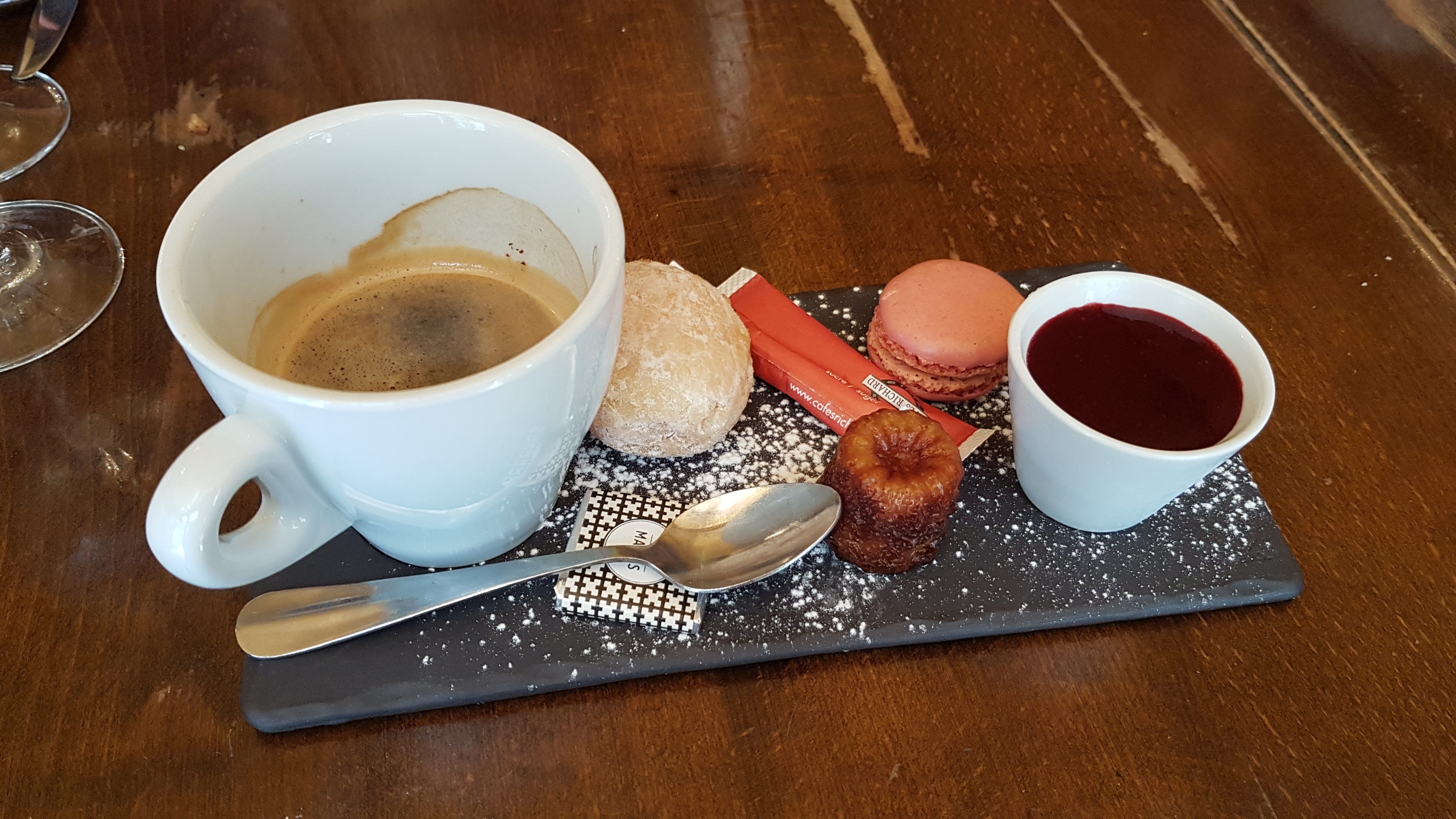 Photo n° 1 de l'avis de Yoo.i fait le 21/12/2016 à 00:35