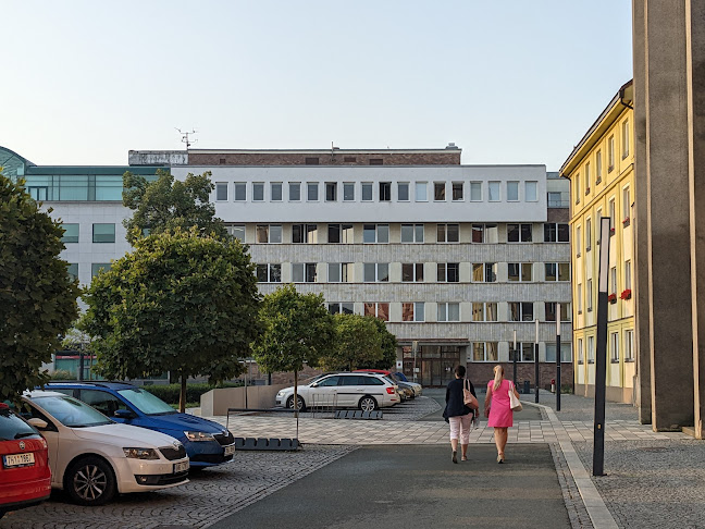 Komentáře a recenze na Finanční úřad Hradec Králové