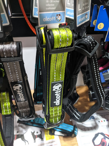 Pet Supply Store «The Big Bad Woof Takoma», reviews and photos, 6960 Maple St NW, Washington, DC 20012, USA