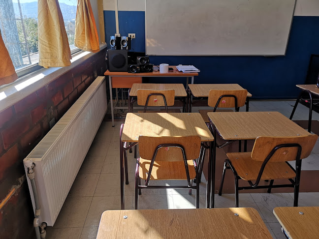 Opiniones de Colegio Campo de Hielo en Coyhaique - Escuela