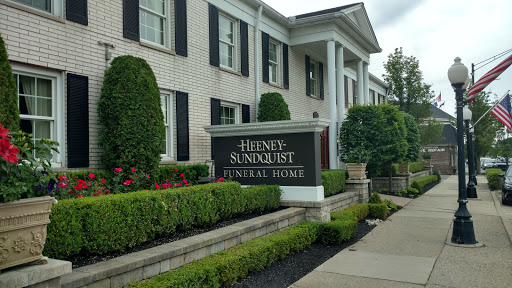 Funeral Home «Heeney-Sundquist Funeral Home», reviews and photos, 23720 Farmington Rd, Farmington, MI 48336, USA