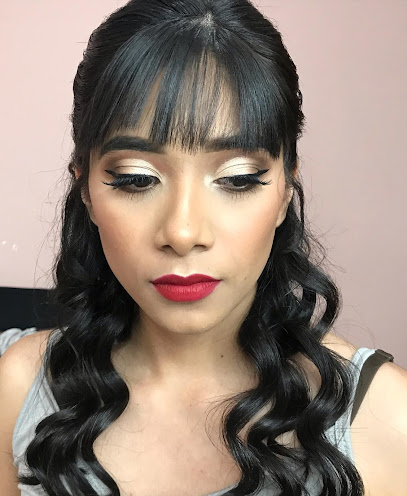 Laura Martinez Makeup