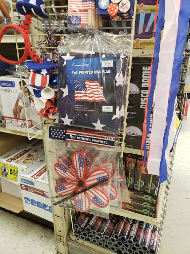 Discount Store «Ocean State Job Lot», reviews and photos, 25 Hazard Ave, Enfield, CT 06082, USA