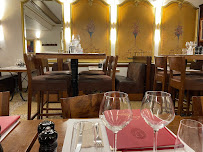 Atmosphère du Restaurant français Restaurant Le Lamartine à Mâcon - n°16