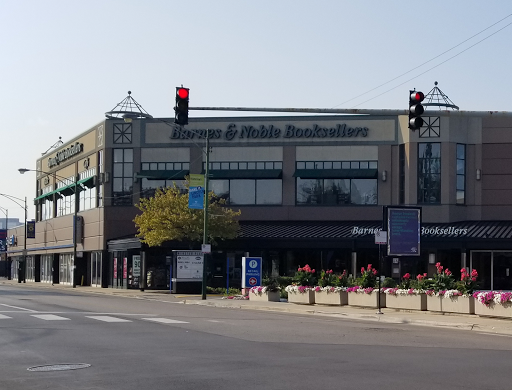 Book Store «Barnes & Noble», reviews and photos, 1441 W Webster Ave, Chicago, IL 60614, USA