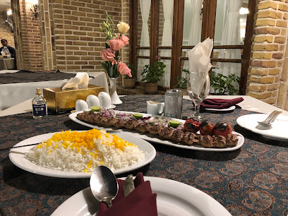 Malek Shahan Restaurant - 7HRR+9HW, Mashhad, Razavi Khorasan Province, Iran