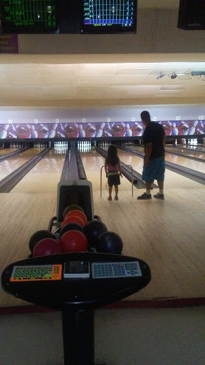 Bowling Alley «Bellair Lanes», reviews and photos, 2575 N Atlantic Ave, Daytona Beach, FL 32118, USA